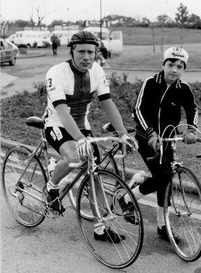 860525-TheMilkRace: With Chris Newton!