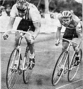 Simon Lillistone leads from a battle scarred Paul Curran